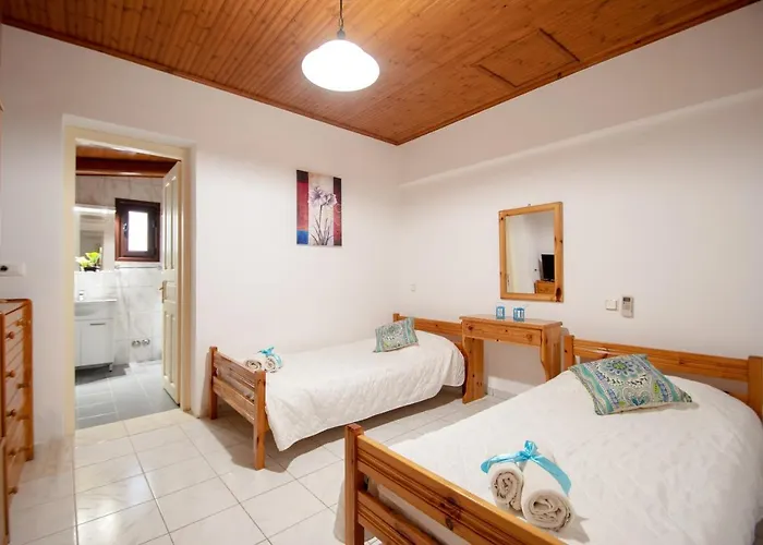 Vrysoula Villa *