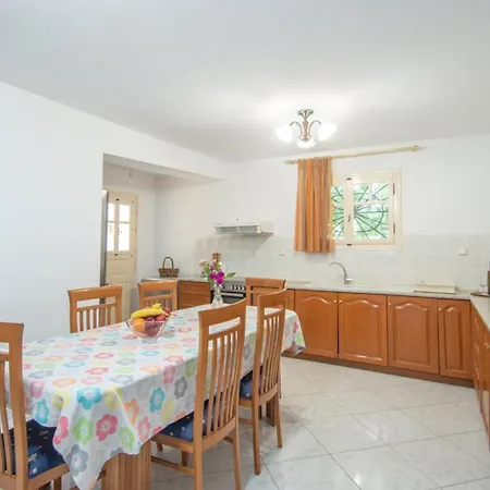 Vrysoula Villa