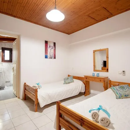 Vrysoula Villa *